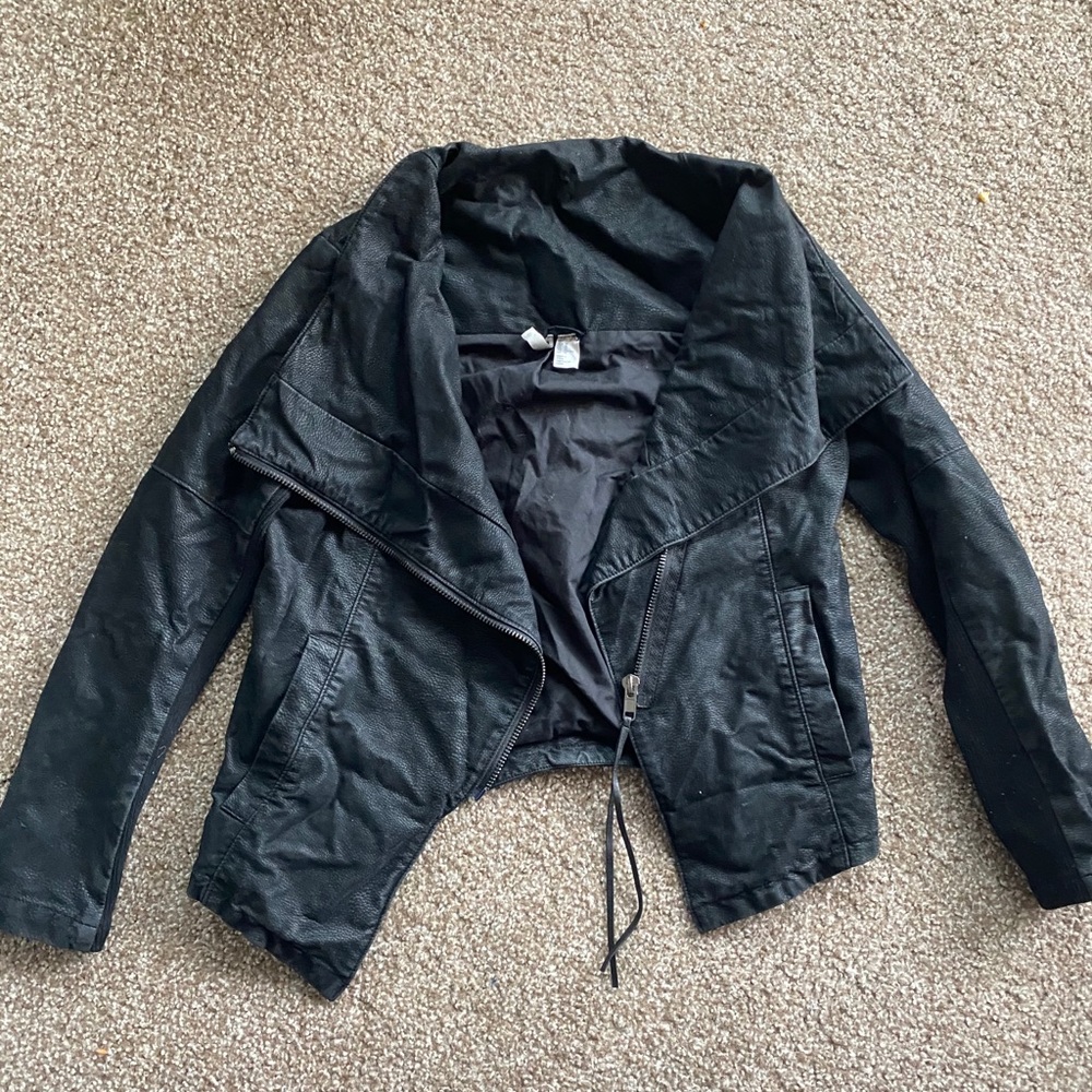A-Line Leather Jacket!🖤